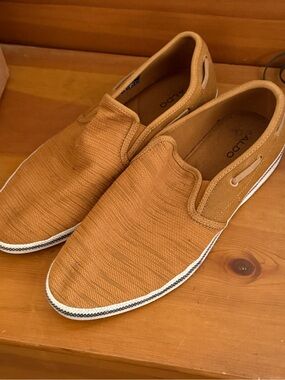 ALDO Men's Slip-On Loafers in Tan Brown Canvas